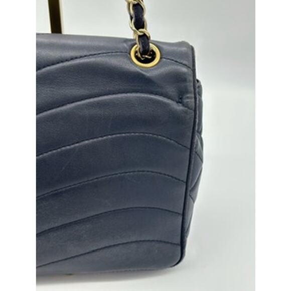 CHANEL Pre-Owned 2015-2016 Pagoda Flap shoulder bag AMAZING Full SET! NAVY - Picture 9 of 16